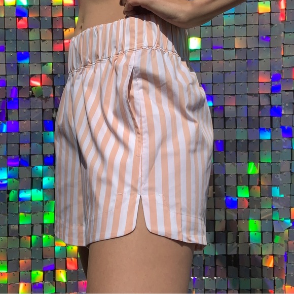 NWT All Year Round (AYR) The Staycation Short in Cherry Blossom Size XS - Picture 5 of 14